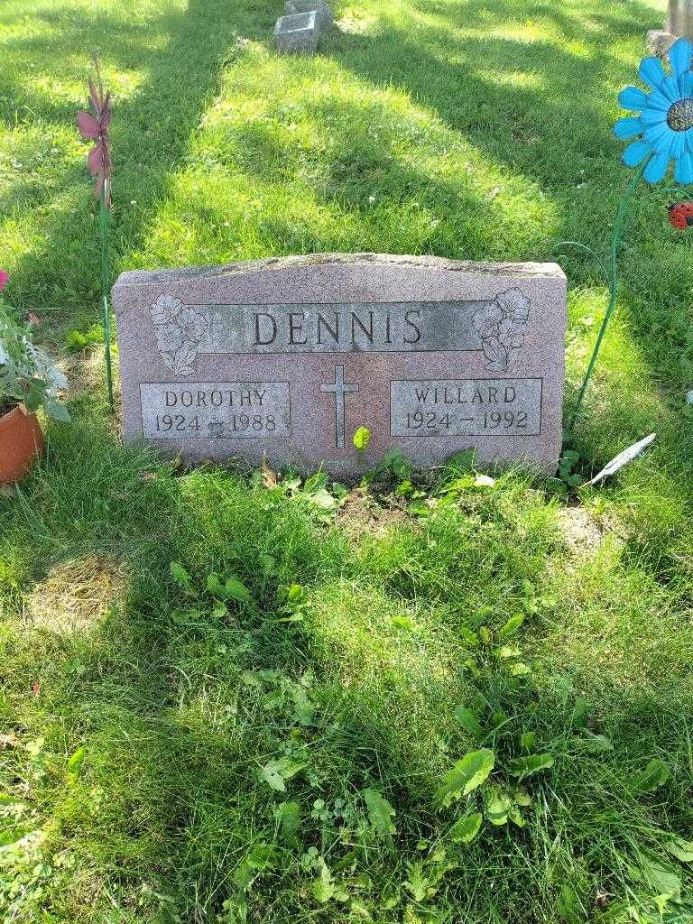 Willard Dennis's grave. Photo 3