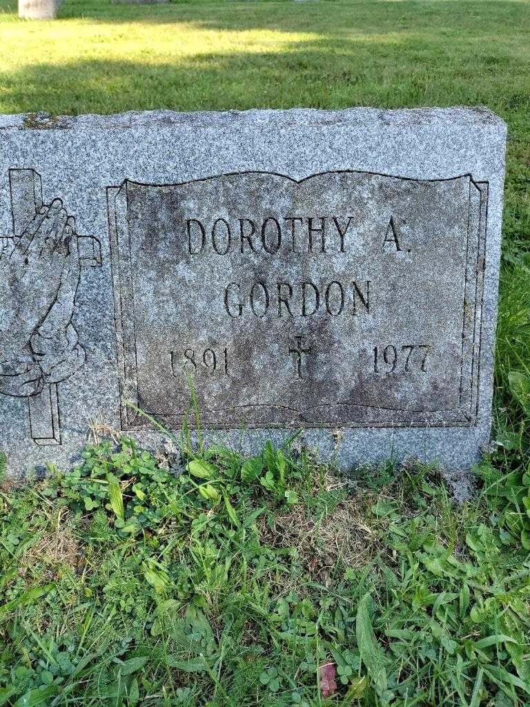 Dorothy A. Gordon's grave. Photo 3
