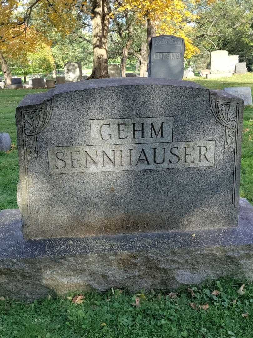 William W. Gehm's grave. Photo 4