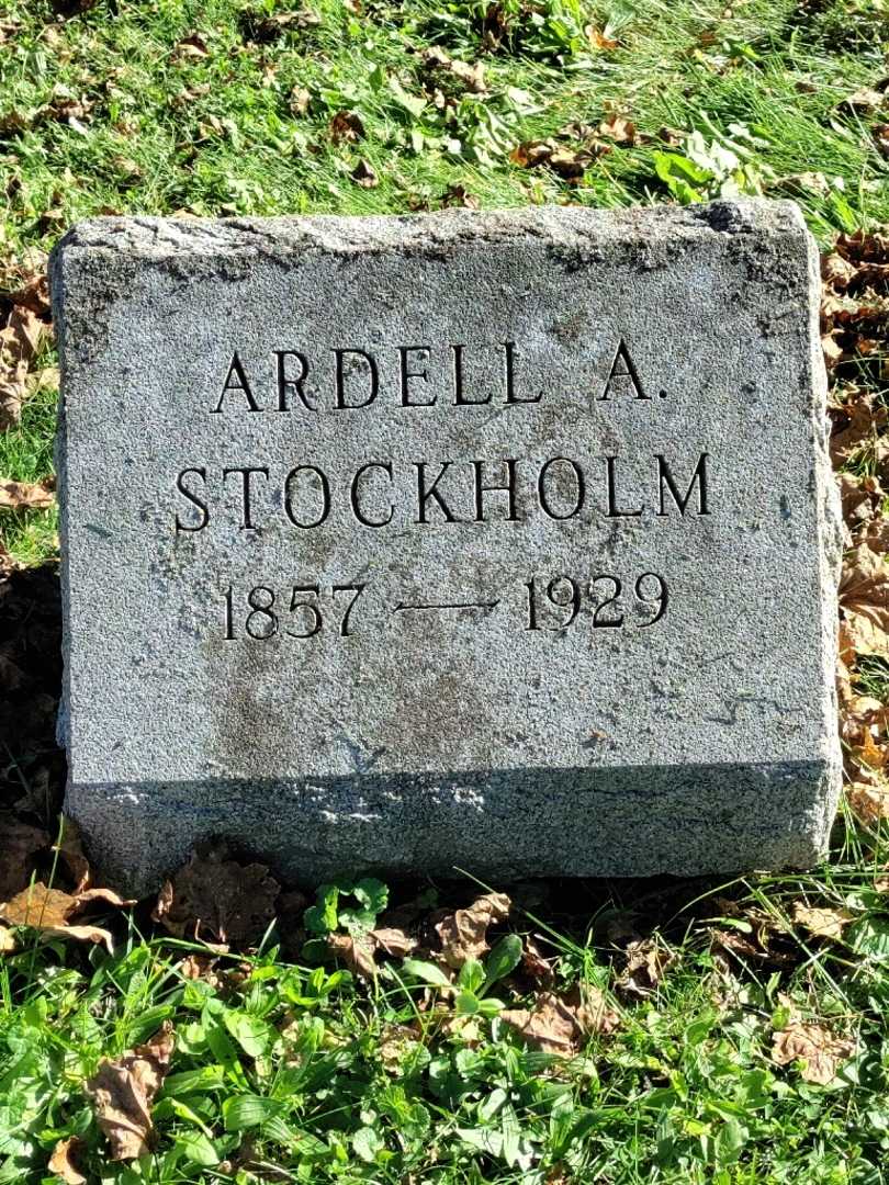 Ardell A. Stockholm's grave. Photo 3