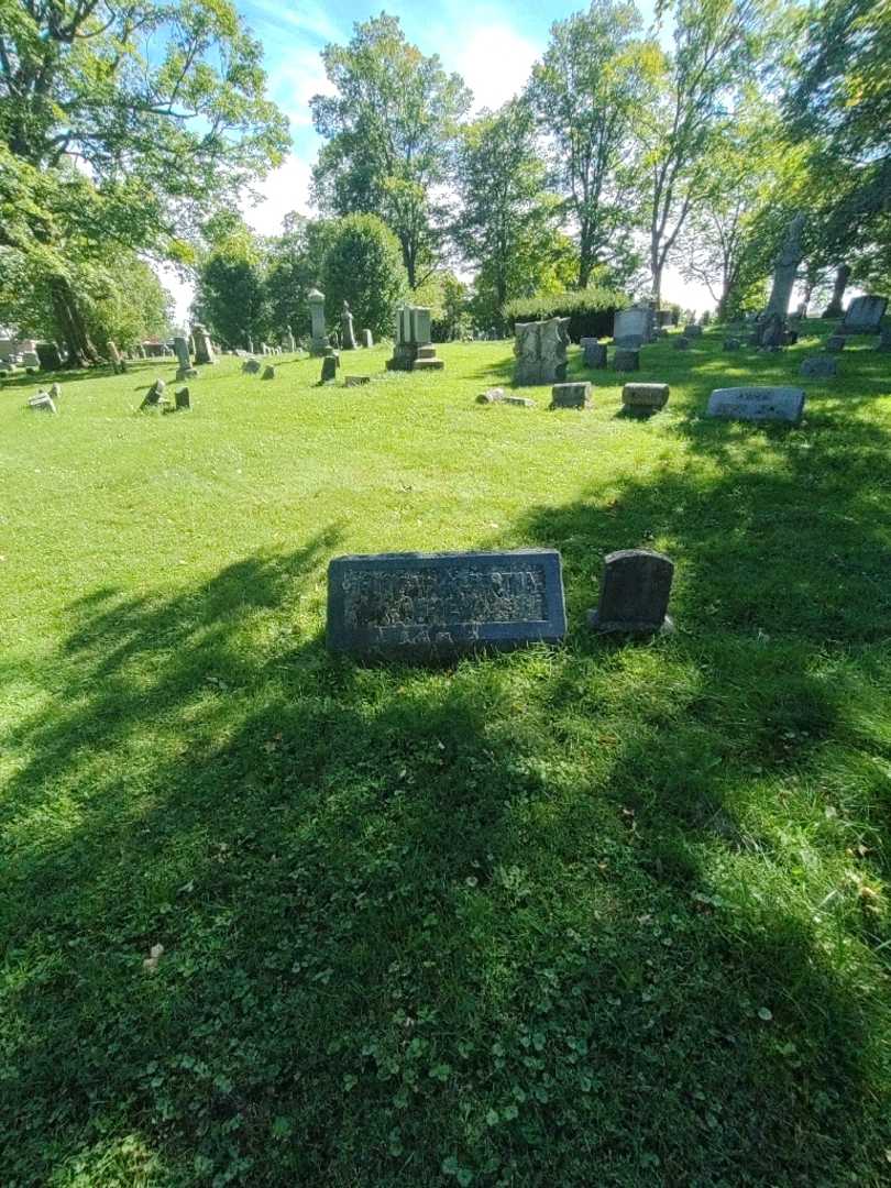 Bertha Frey's grave. Photo 1