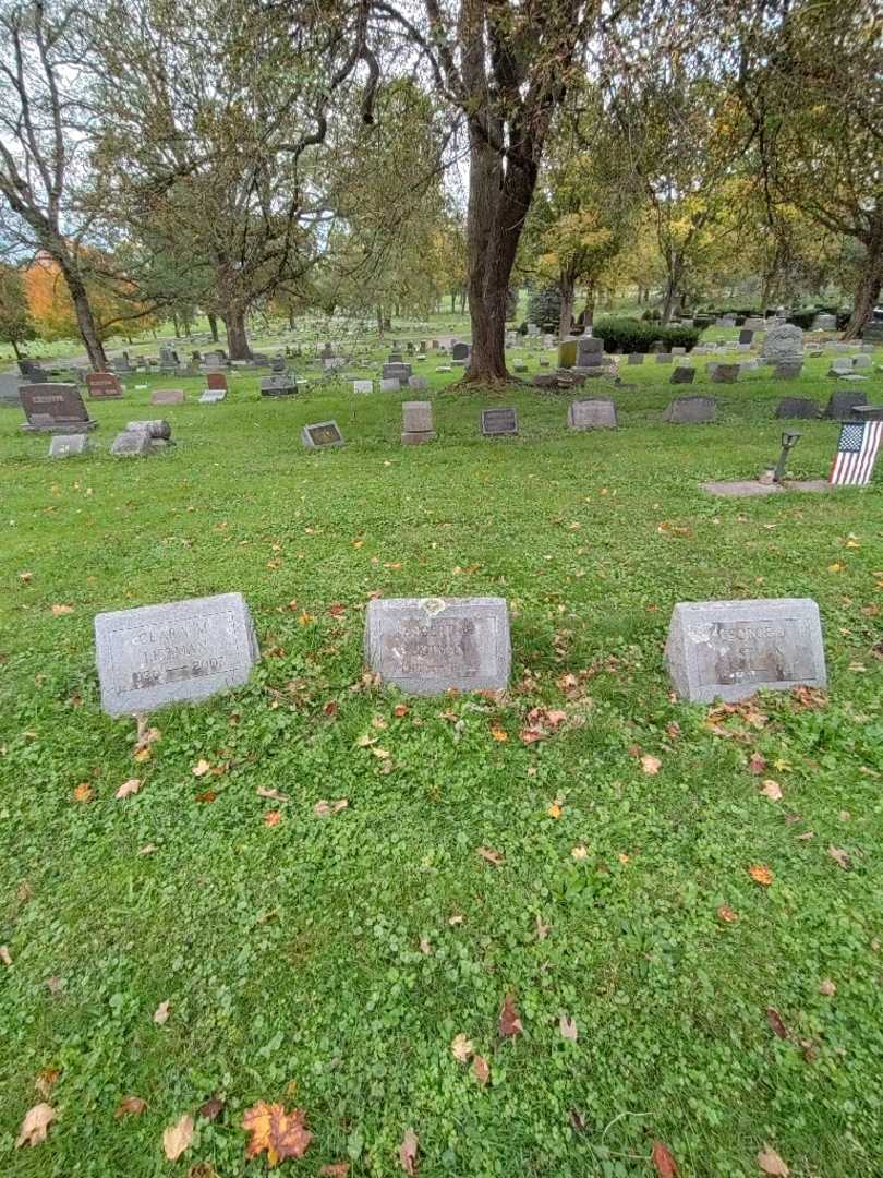 Robert W. Listman's grave. Photo 1