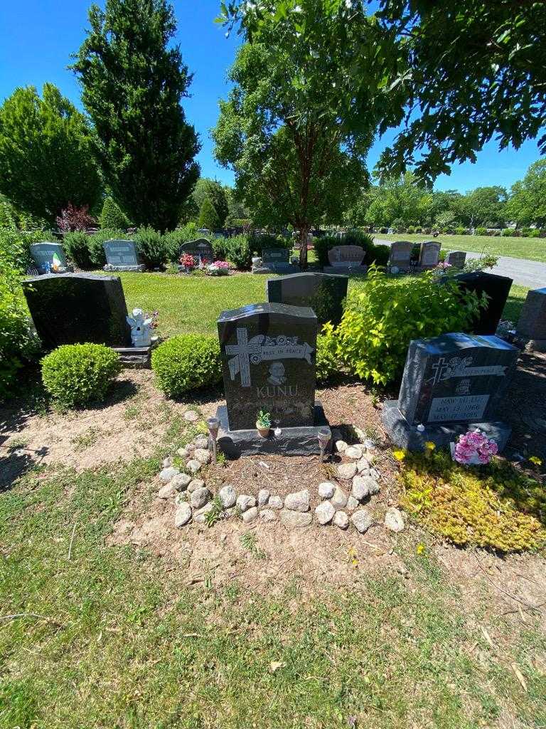 Ku Nu's grave. Photo 1