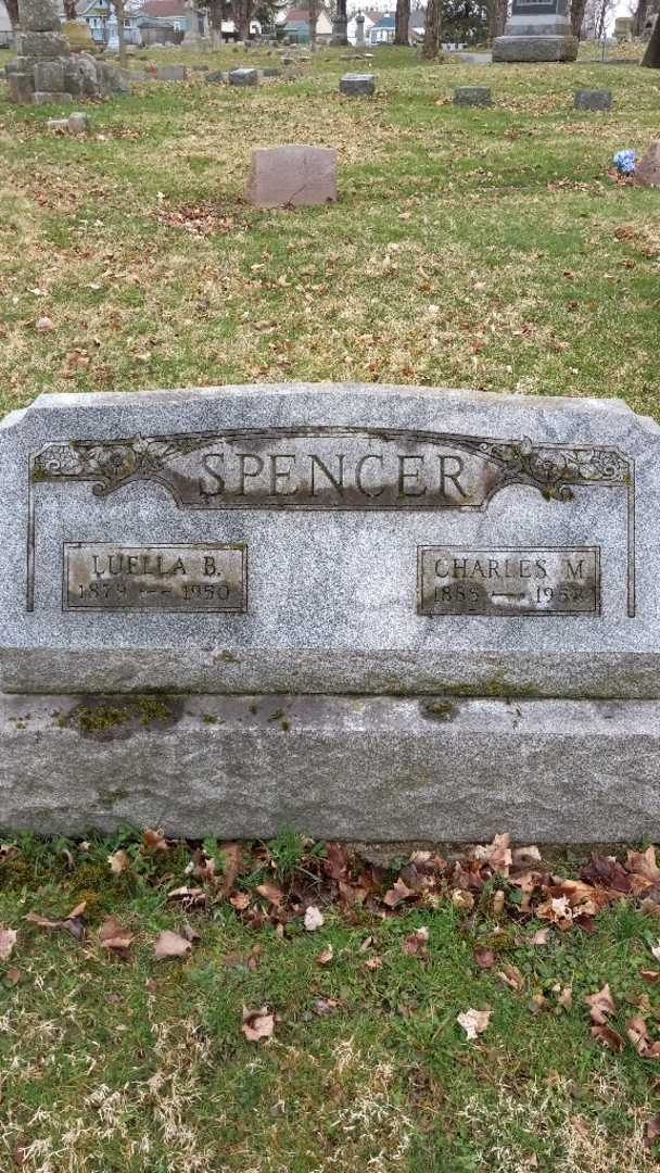 Luella B. Spencer's grave. Photo 3