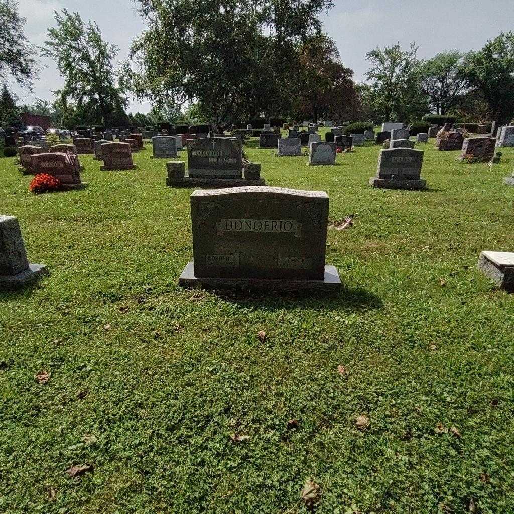 John B. Donofrio's grave. Photo 2