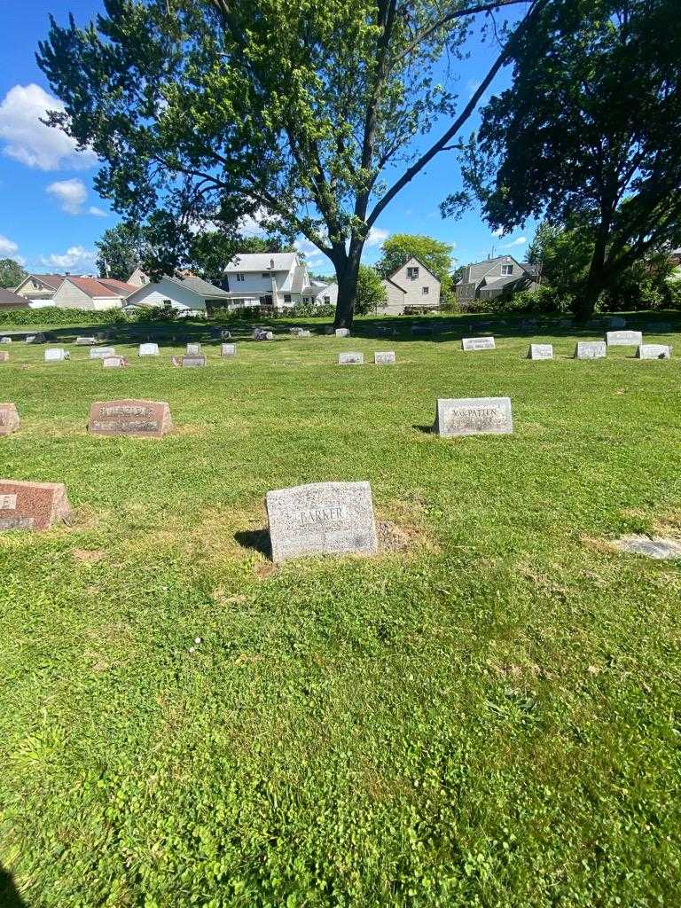 Florence M. Barker's grave. Photo 1