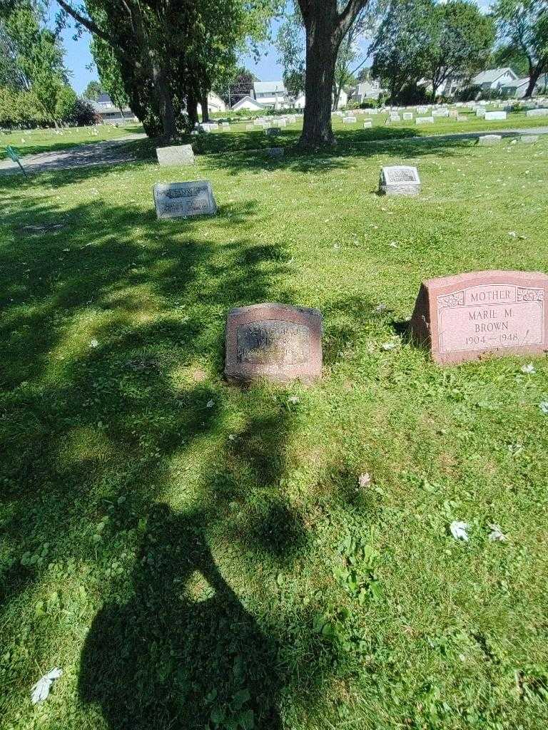 Seymour J. Witty's grave. Photo 1