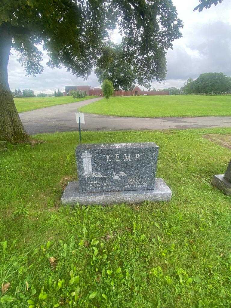 James C. Kemp's grave. Photo 2
