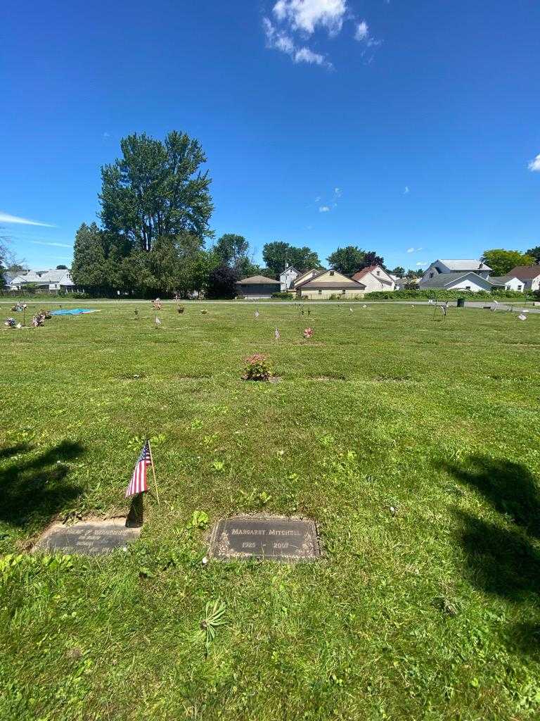 Margaret Ann Mitchell's grave. Photo 1