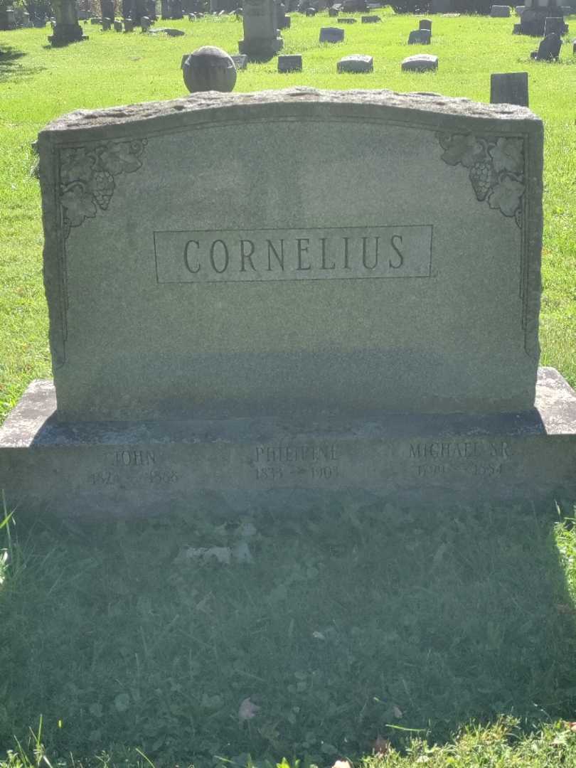 Michael Cornelius Senior's grave. Photo 3