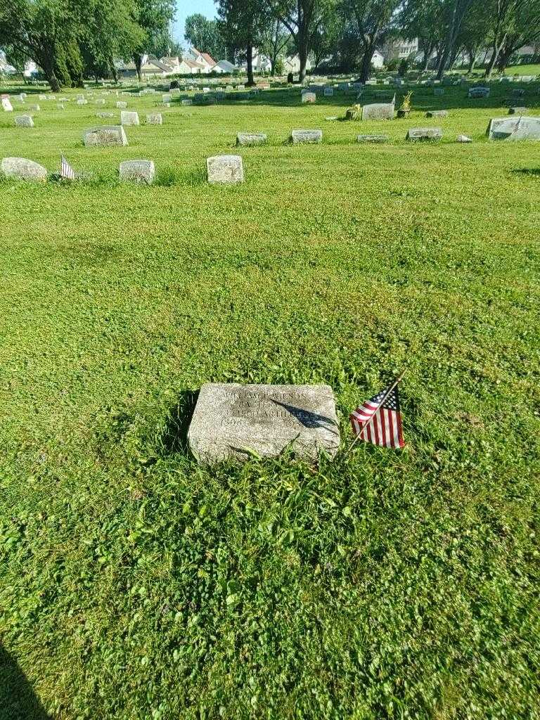 William B. Wilson's grave. Photo 1