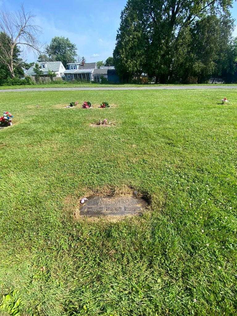 Joseph Mento's grave. Photo 1