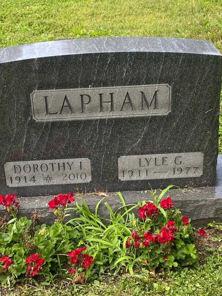 Lyle G. Lapham's grave. Photo 3