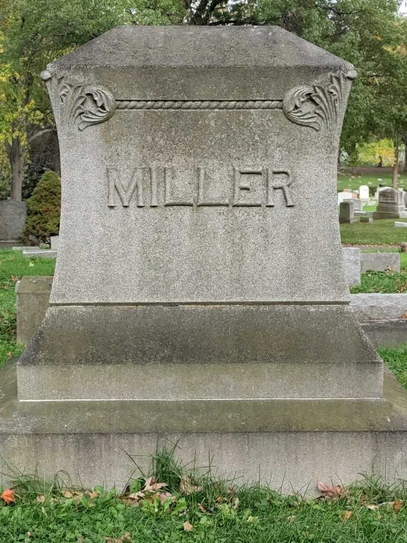 Marie Fancher's grave. Photo 4