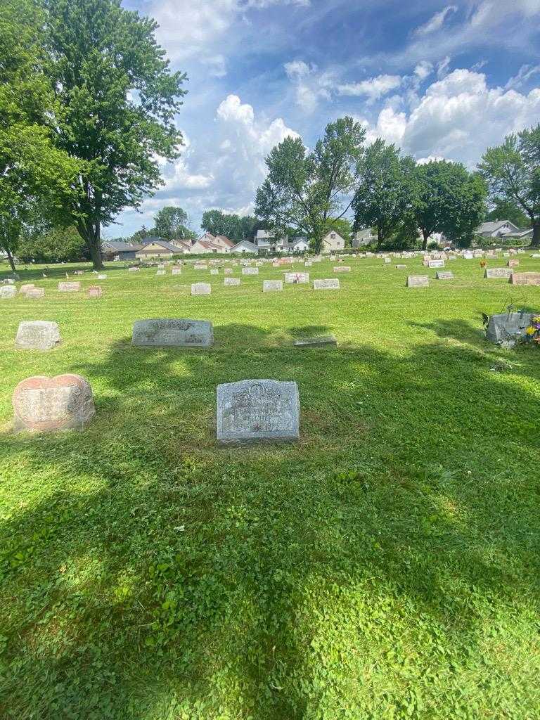 Bernard S. Welcher's grave. Photo 1