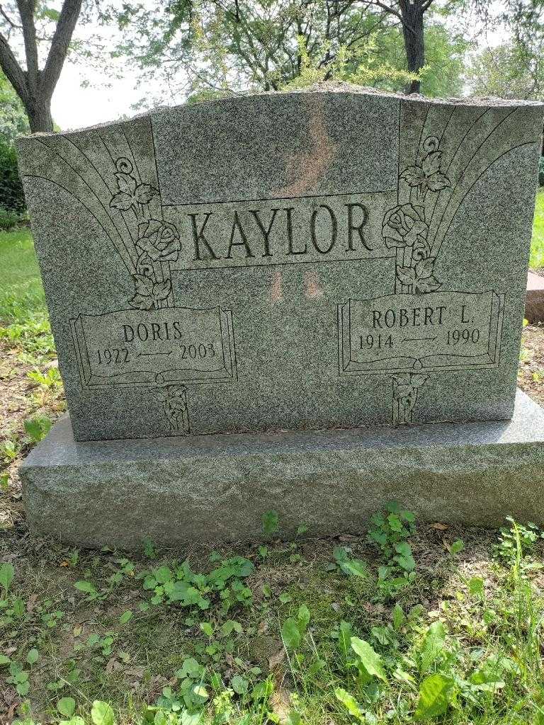 Robert L. Kaylor's grave. Photo 3