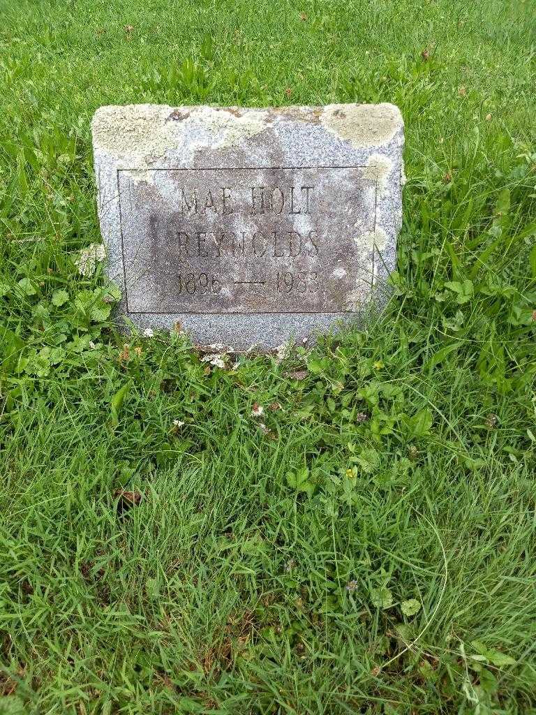 Mae Holt Reynolds's grave. Photo 2