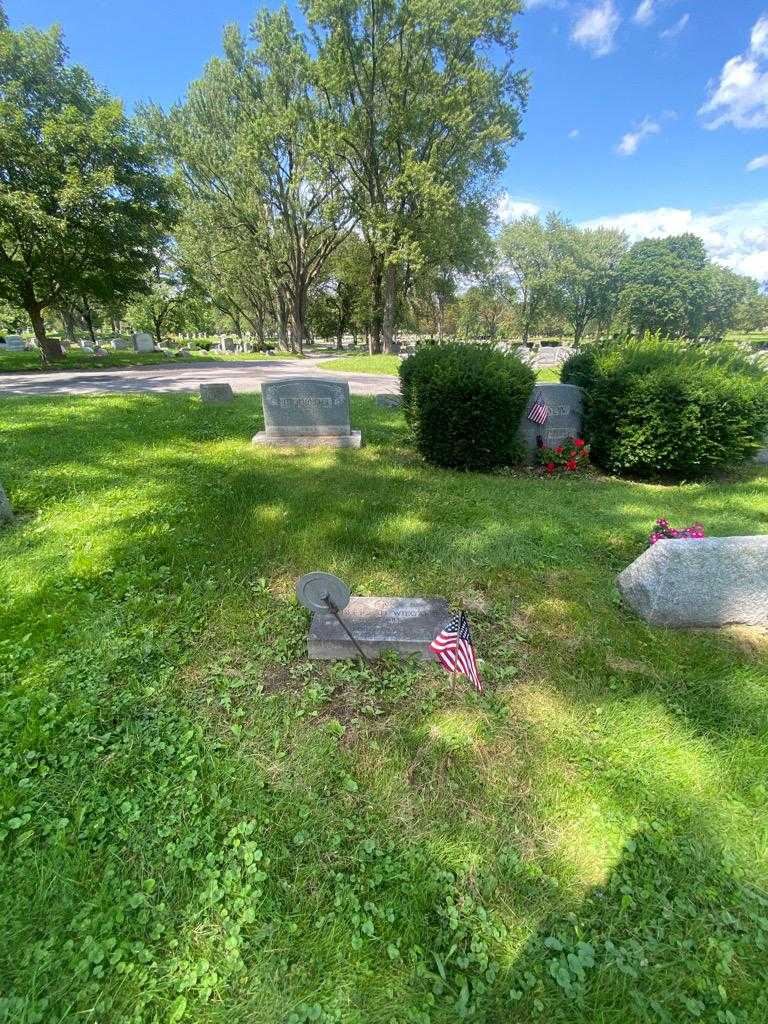 Frederick H. Wiegand's grave. Photo 1