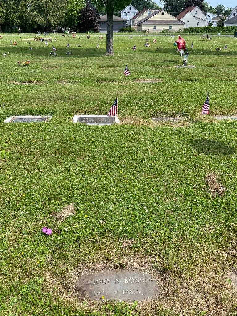 Gregory N. Bonner's grave. Photo 2