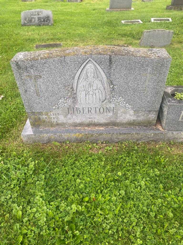 Ida Libertone's grave. Photo 2