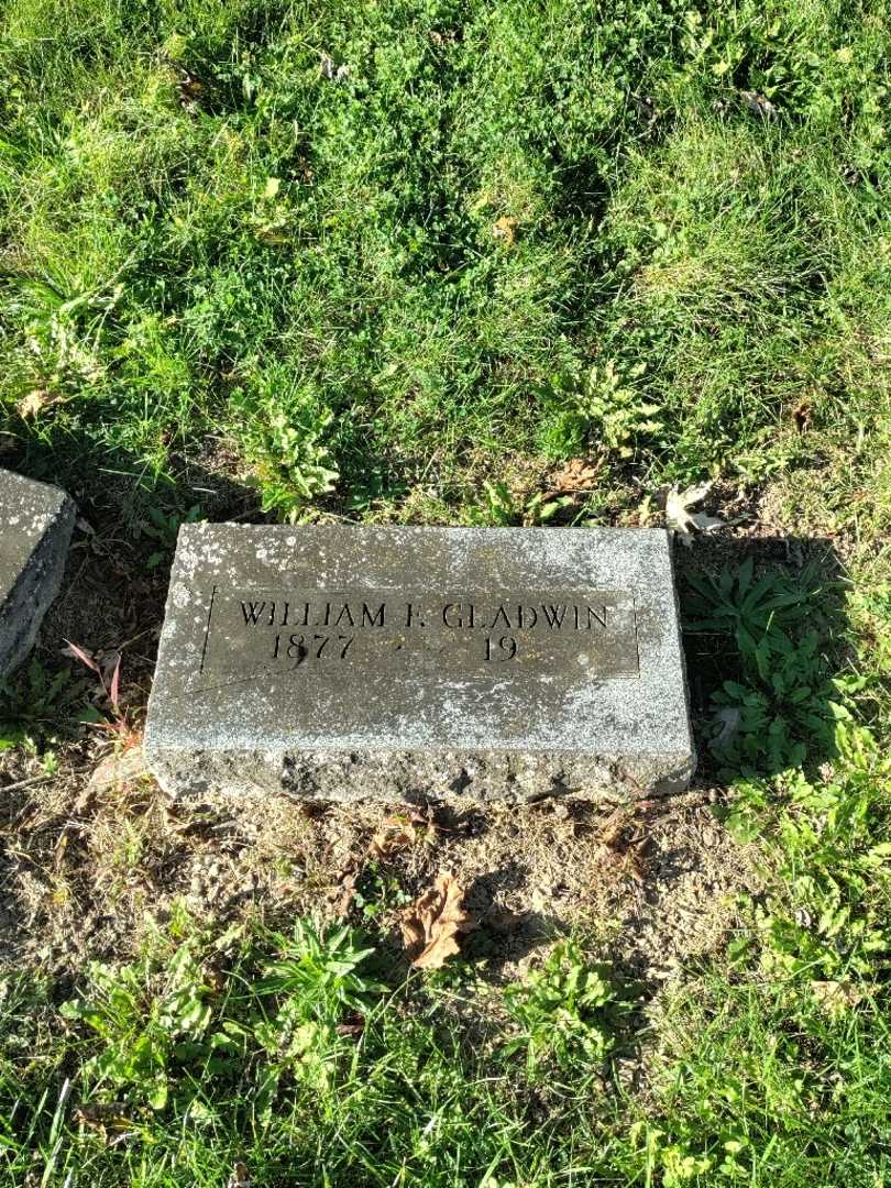 William F. Gladwin's grave. Photo 2