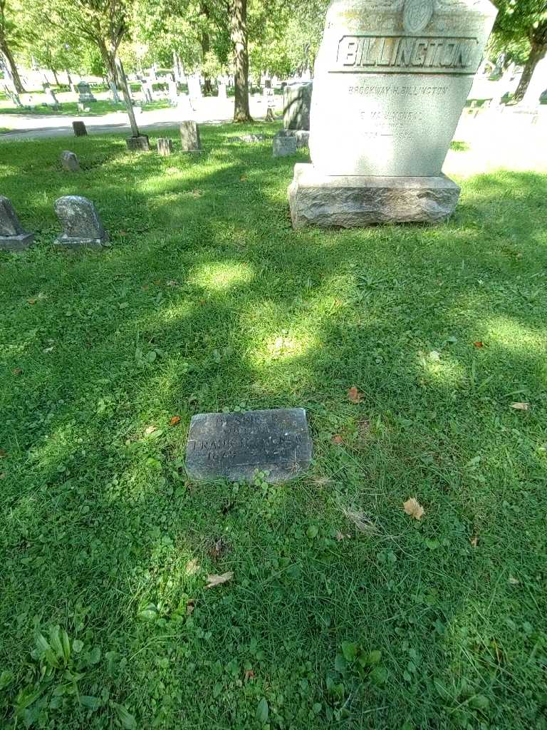 Bessie R. Horner's grave. Photo 1