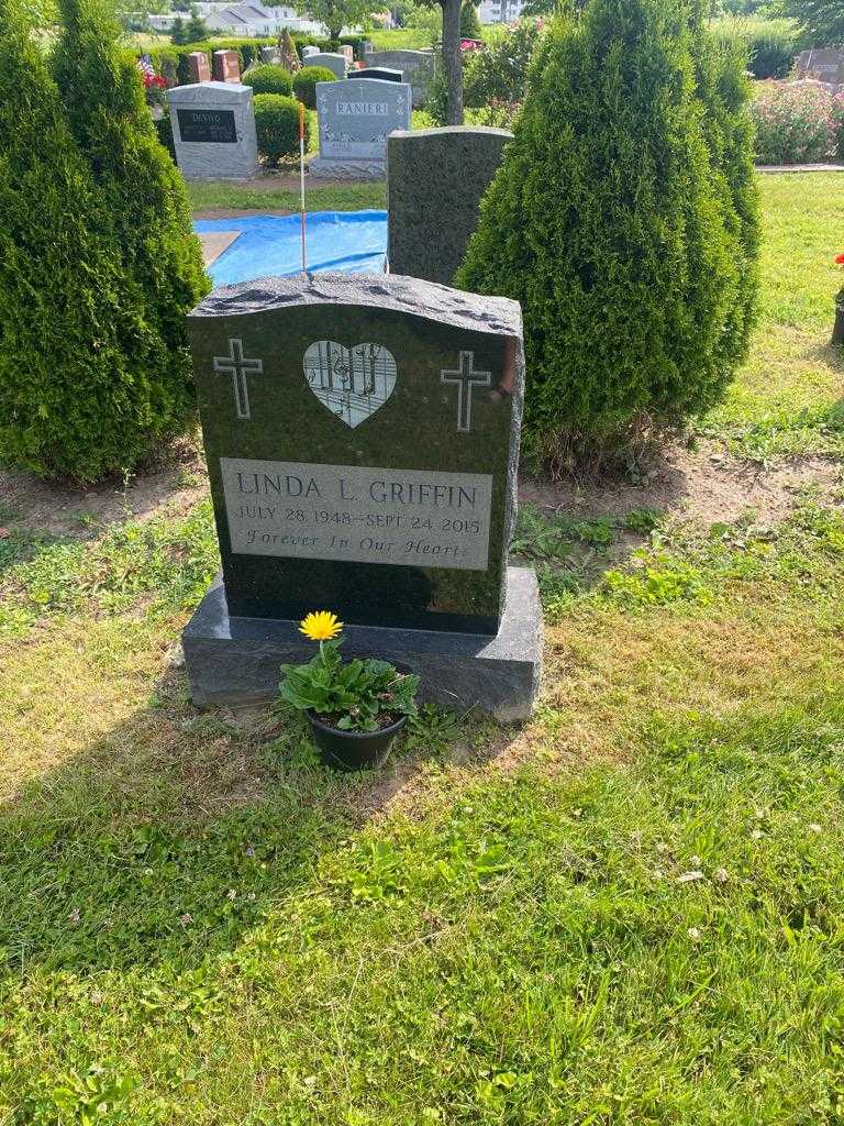 Linda L. Griffin's grave. Photo 2