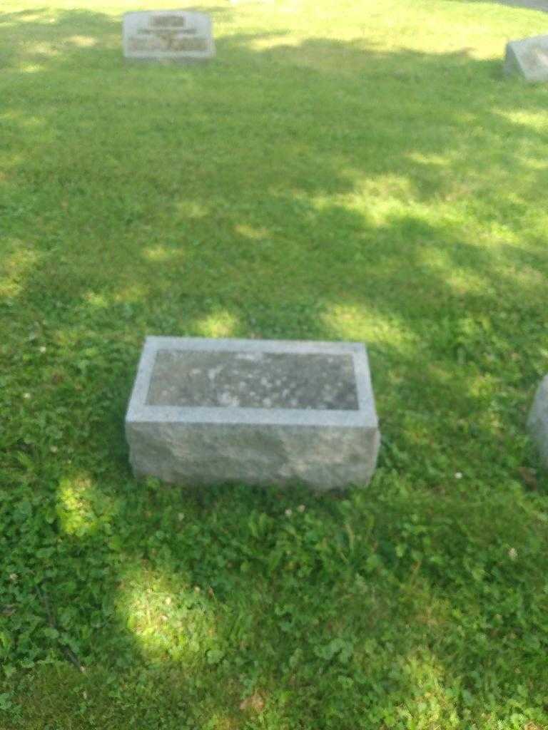 Mary E. Wolfe's grave. Photo 1