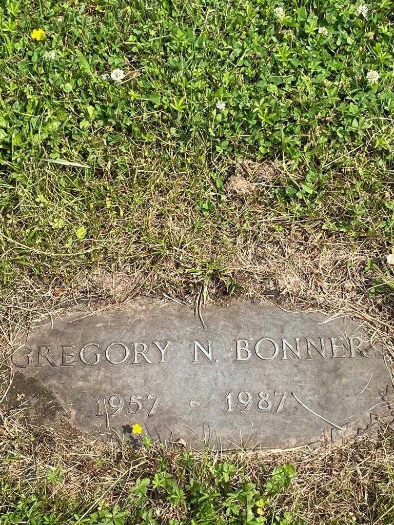 Gregory N. Bonner's grave. Photo 3