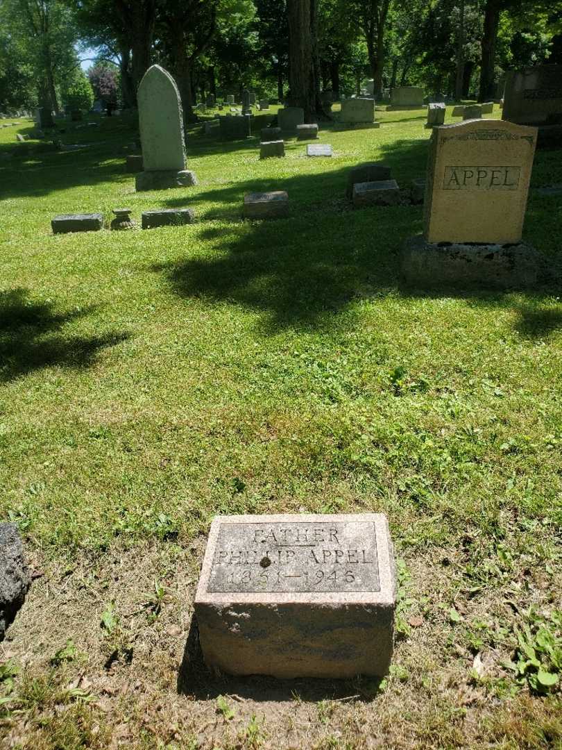 Phillip Appel's grave. Photo 1