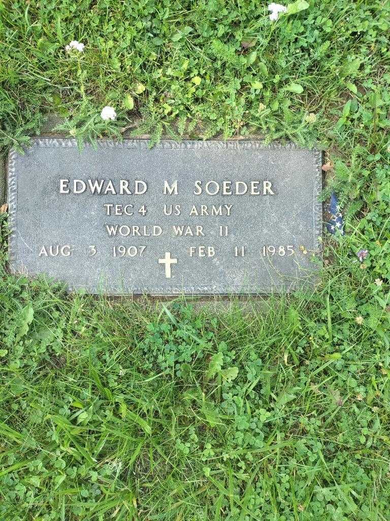 Edward M. Soeder's grave. Photo 4