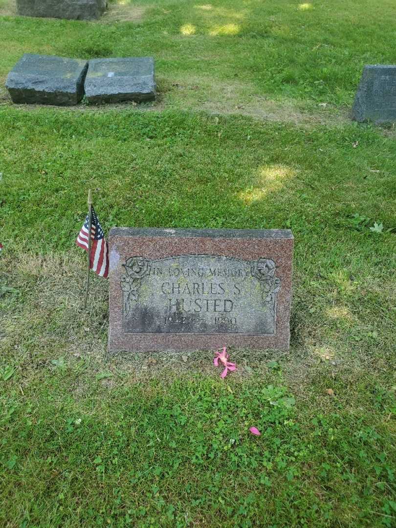 Charles S. Husted's grave. Photo 3