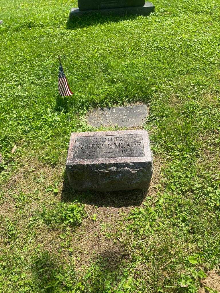 Robert E. Meade's grave. Photo 2