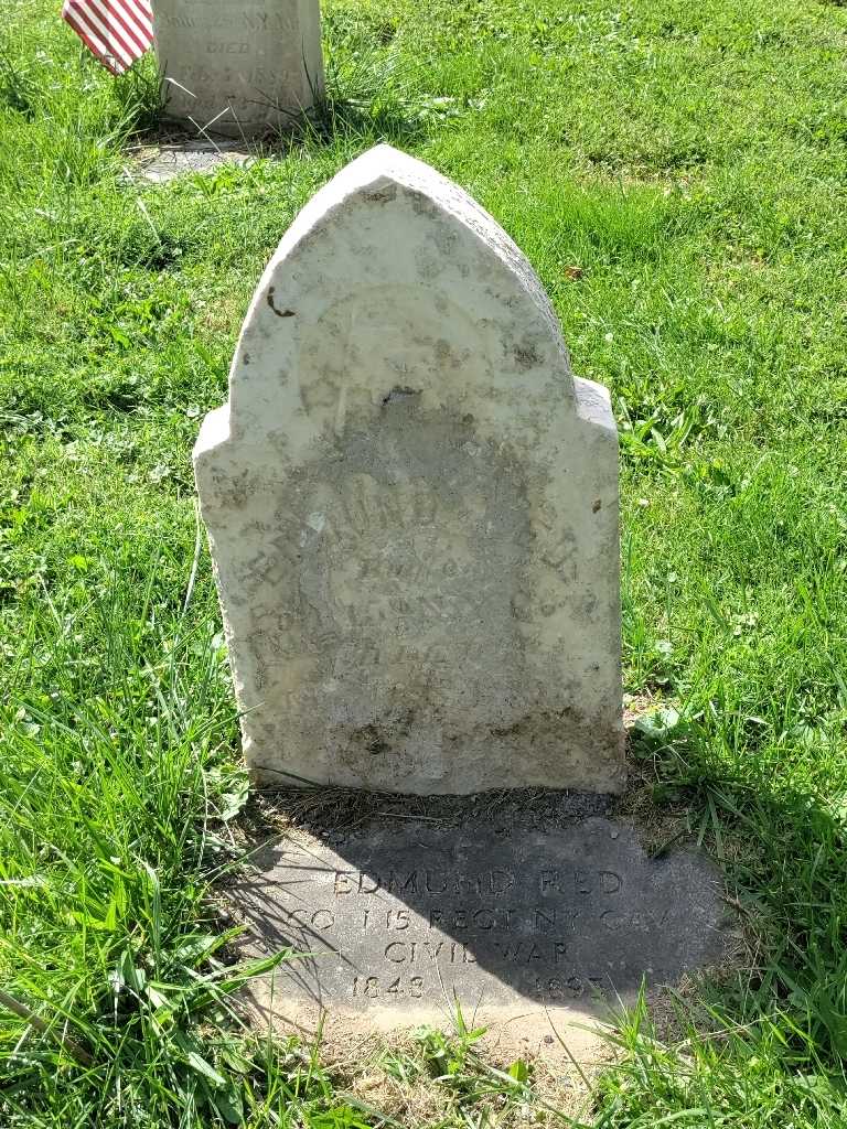 Edmund Red's grave. Photo 2