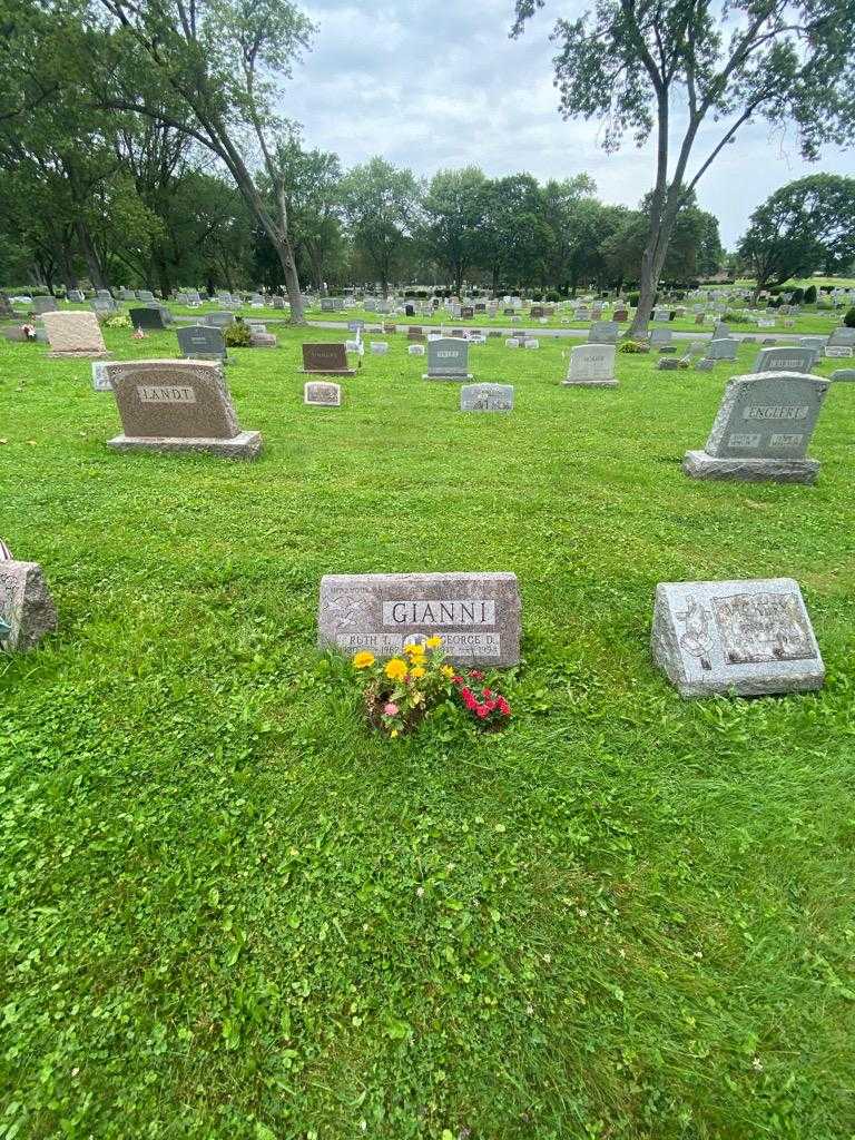 Ruth T. Gianni's grave. Photo 1