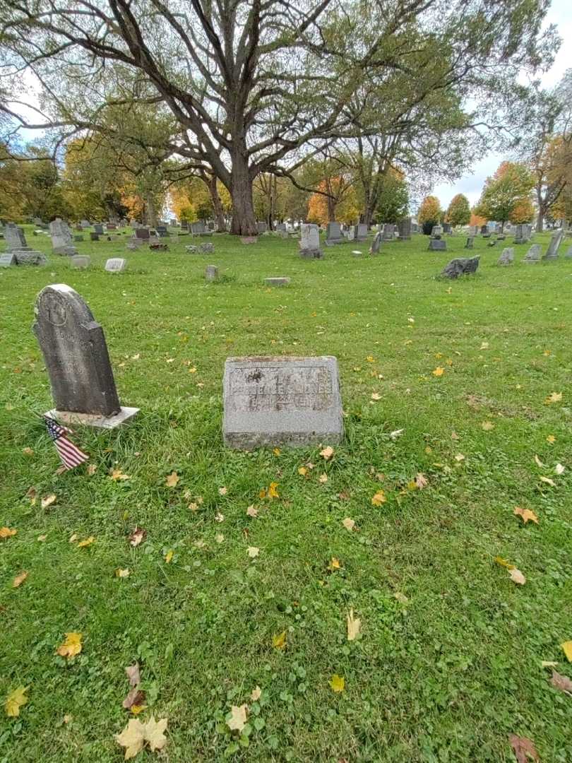 Prudence S. Jones's grave. Photo 1