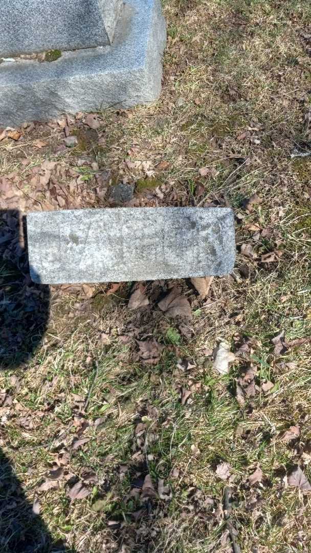 Jacob J. Happich's grave. Photo 4