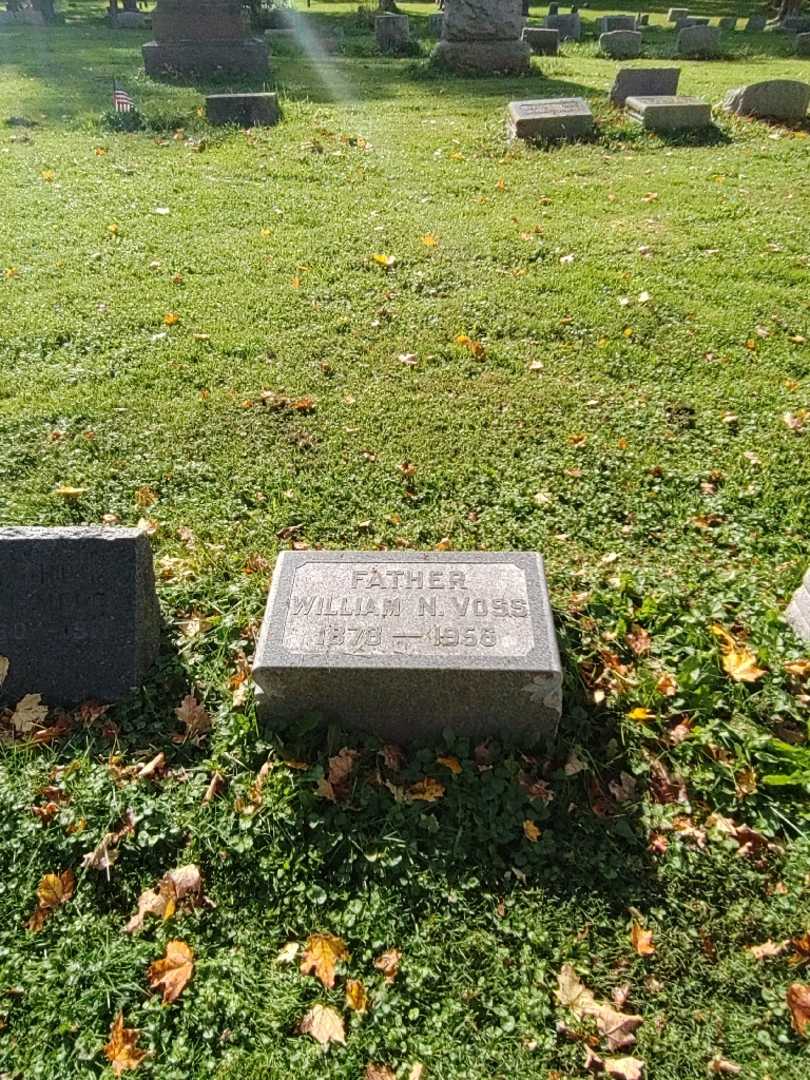 William N. Voss's grave. Photo 1