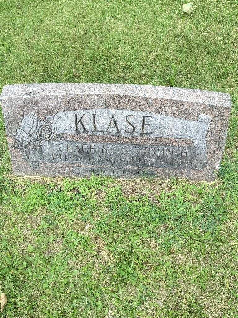 John H. Klase's grave. Photo 2