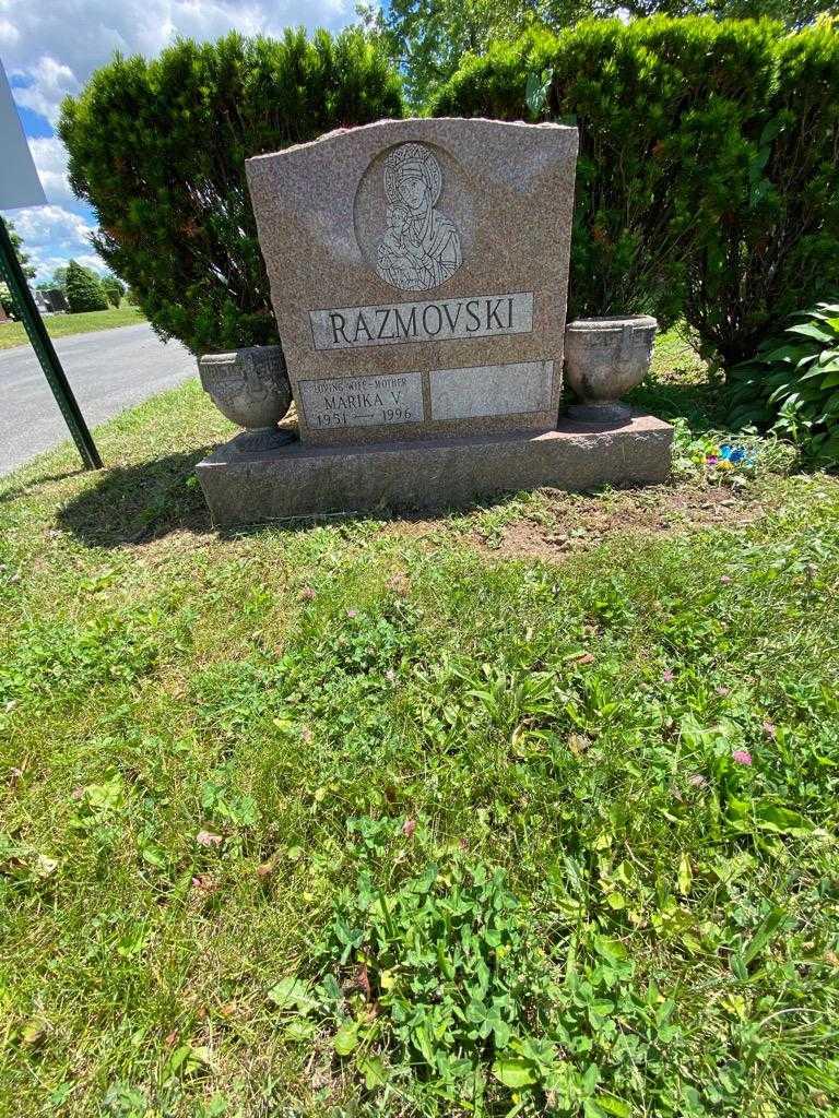 Marika V. Razmovski's grave. Photo 1