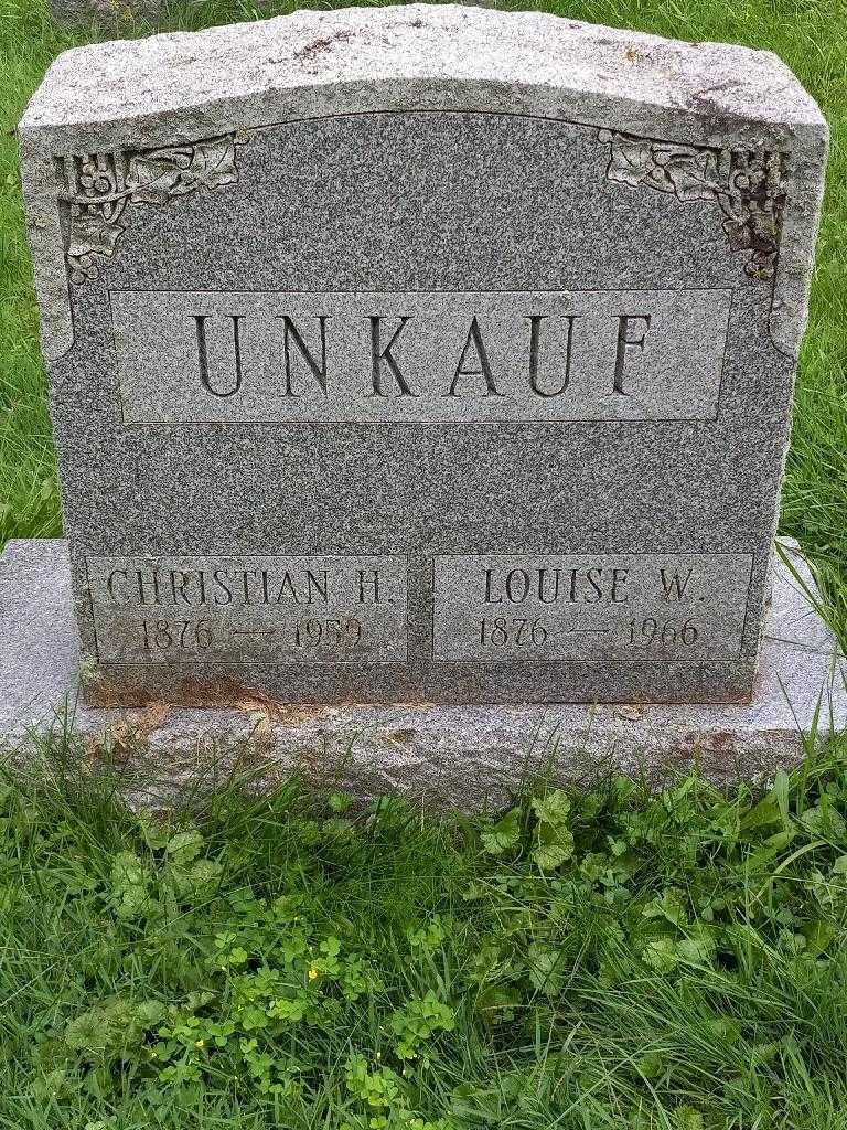 Christian H. Unkauf's grave. Photo 3