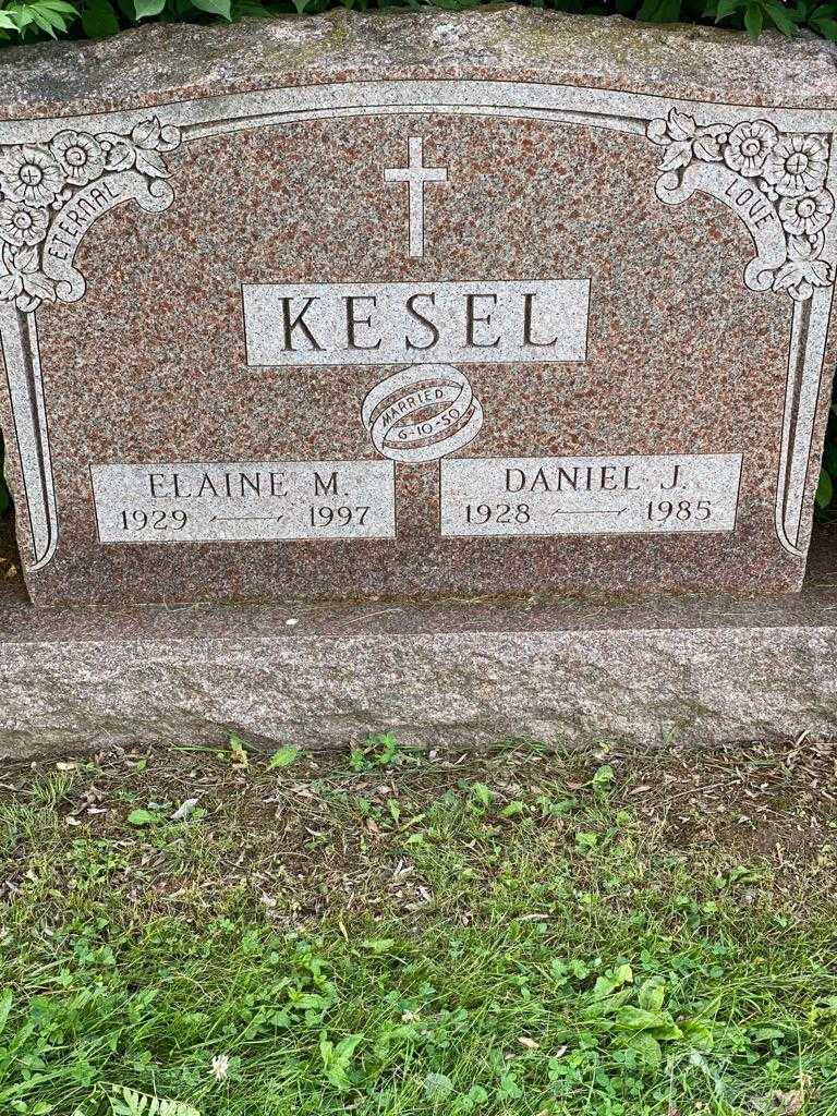 Daniel J. Kesel's grave. Photo 3