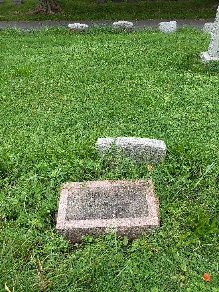Philipine M. Metzger's grave. Photo 1