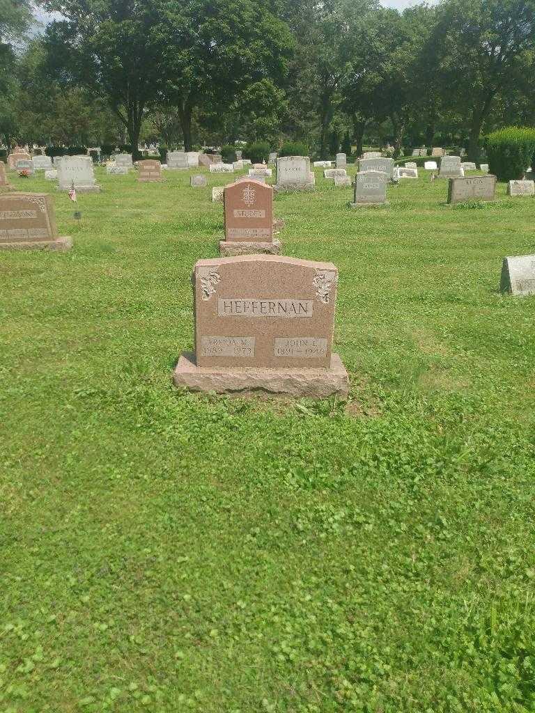 John L. Heffernan's grave. Photo 1