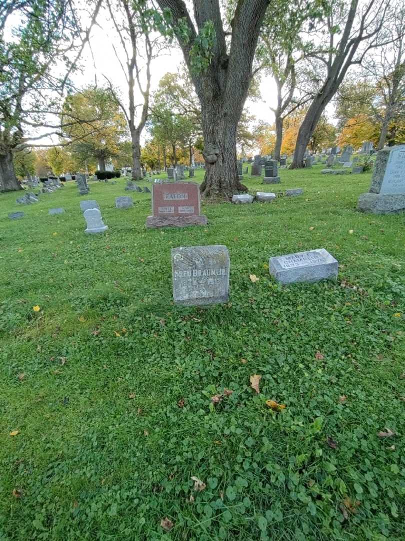 Fred Braun Junior's grave. Photo 1