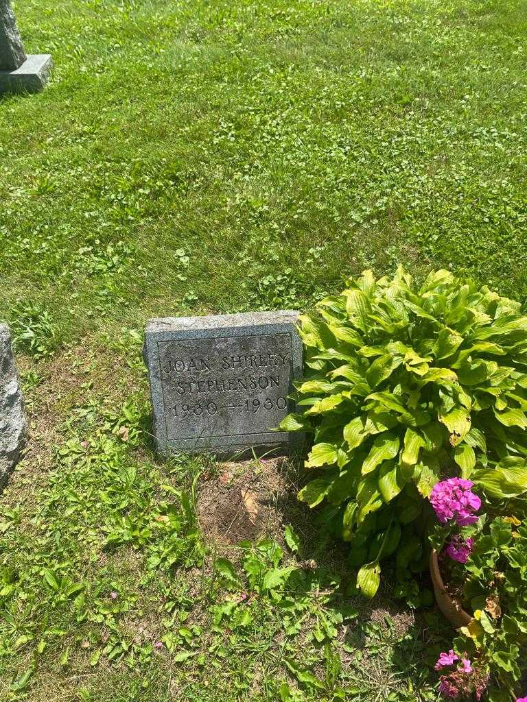 Joan Shirley Stephenson's grave. Photo 2