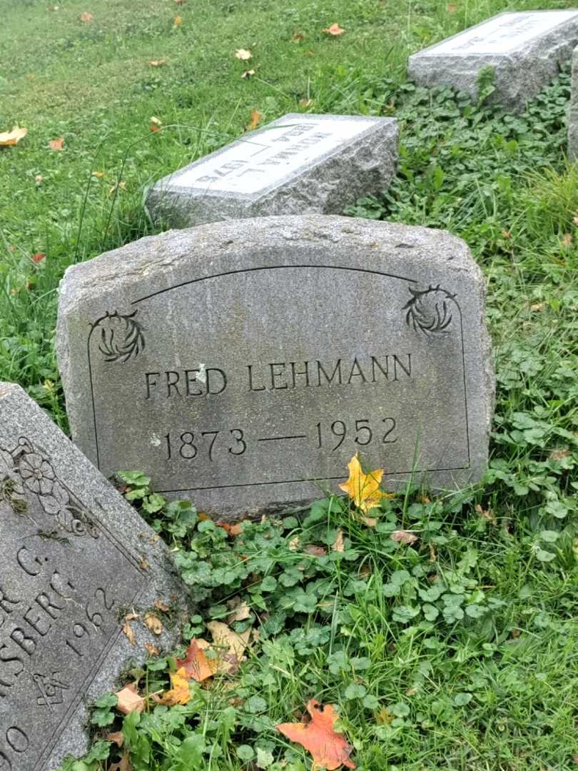 Fred Lehmann's grave. Photo 2