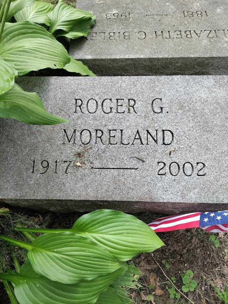 Roger G. Moreland's grave. Photo 1