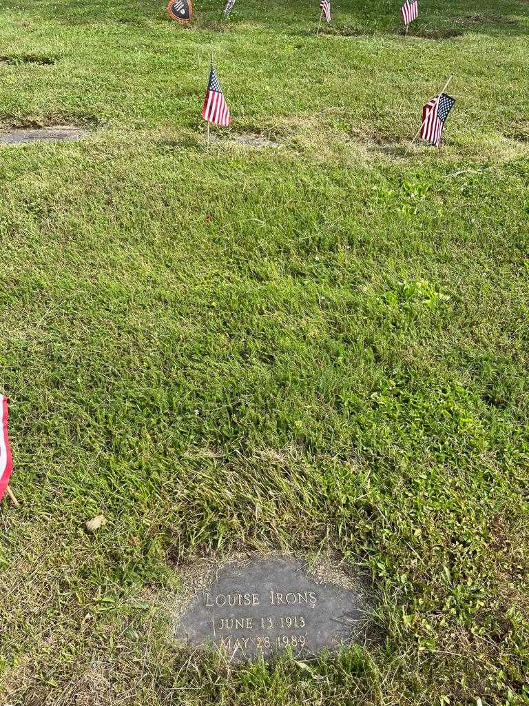 Louise Irons's grave. Photo 2