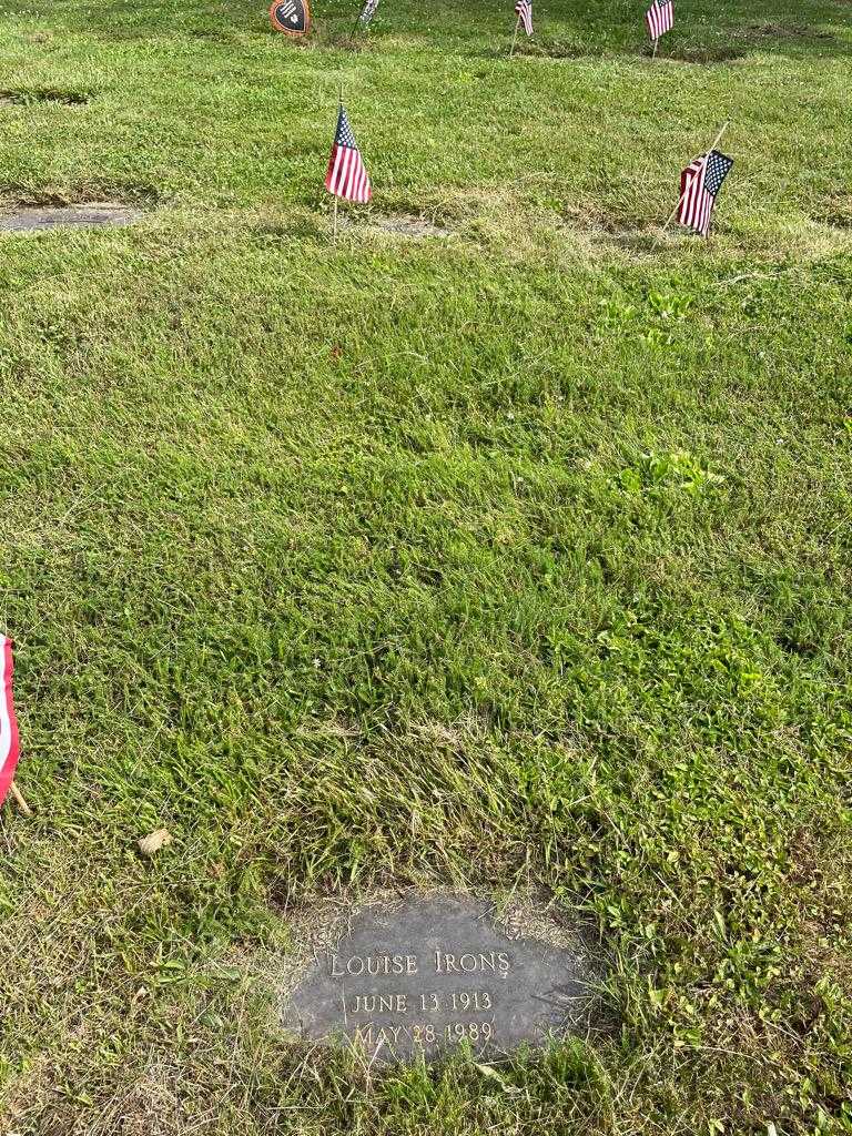 Louise Irons's grave. Photo 2